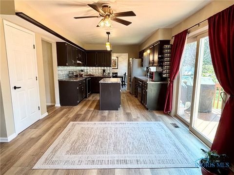 Tiny photo for 1126 Heritage Lane, Oregon, OH 43616 (MLS # 6136638)