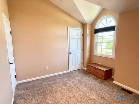 Tiny photo for 1126 Heritage Lane, Oregon, OH 43616 (MLS # 6136638)