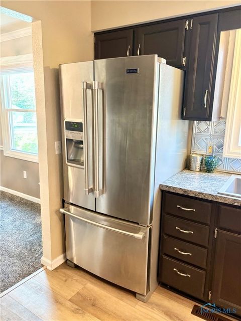 Tiny photo for 1126 Heritage Lane, Oregon, OH 43616 (MLS # 6136638)
