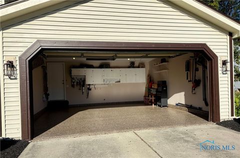 Tiny photo for 1126 Heritage Lane, Oregon, OH 43616 (MLS # 6136638)