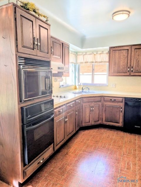 Tiny photo for 5559 Sunnyside Drive, Toledo, OH 43612 (MLS # 6136666)