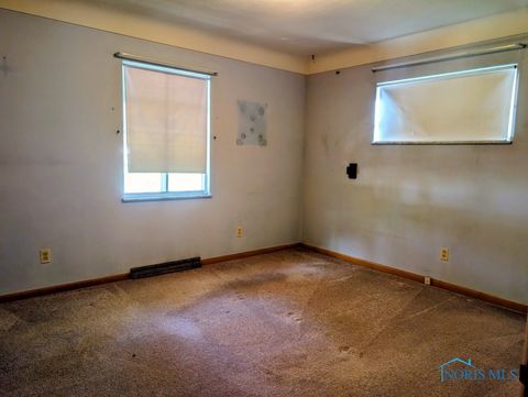 Tiny photo for 5559 Sunnyside Drive, Toledo, OH 43612 (MLS # 6136666)