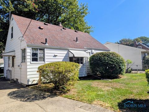 Tiny photo for 5559 Sunnyside Drive, Toledo, OH 43612 (MLS # 6136666)