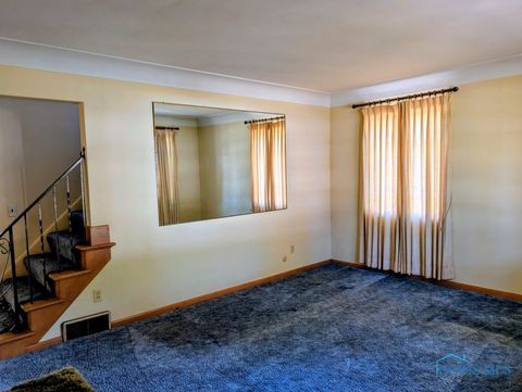 Tiny photo for 5559 Sunnyside Drive, Toledo, OH 43612 (MLS # 6136666)