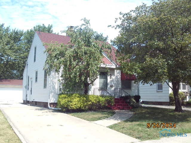 View Toledo, OH 43612 property