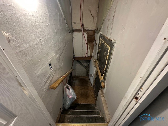 2032 Fairfax Road, Toledo, Ohio image 19