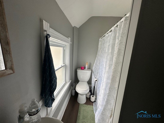2032 Fairfax Road, Toledo, Ohio image 13
