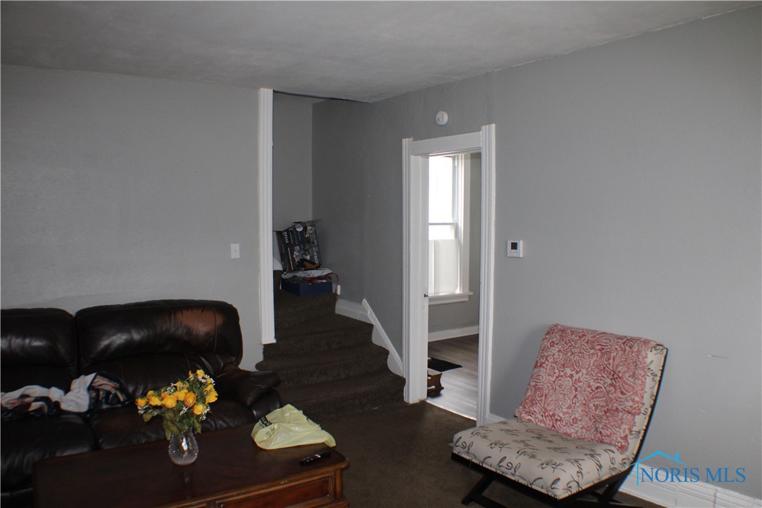 2032 Fairfax Road, Toledo, Ohio image 7
