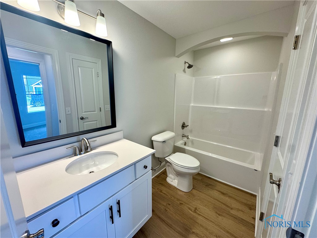 5042 Noah Lane, Oregon, Ohio image 11
