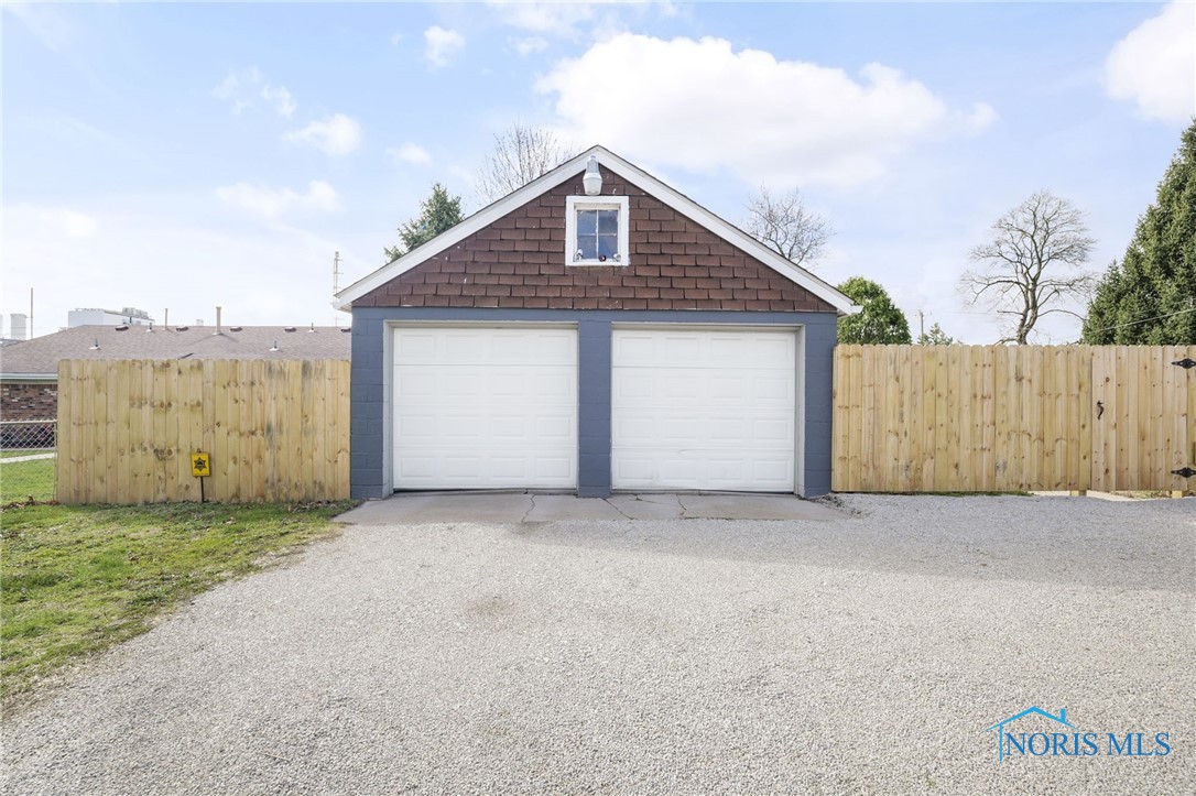 2023 Navarre Avenue, Toledo, Ohio image 28
