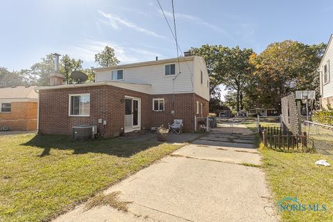 Tiny photo for 6102 Everwood Road, Toledo, OH 43613 (MLS # 6136695)