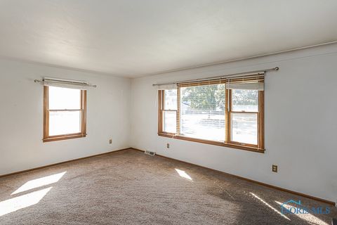 Tiny photo for 6102 Everwood Road, Toledo, OH 43613 (MLS # 6136695)