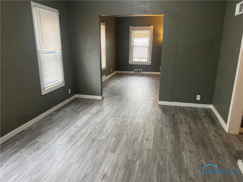 Toledo, Ohio 43605, United States, 3 Bedrooms Bedrooms, ,3 BathroomsBathrooms,Residential,Active,122097