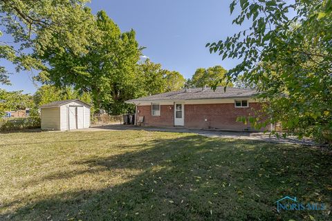 Tiny photo for 1409 Liberty Street, Toledo, OH 43605 (MLS # 6136975)