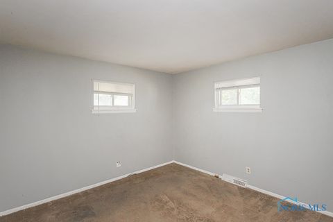 Tiny photo for 1409 Liberty Street, Toledo, OH 43605 (MLS # 6136975)