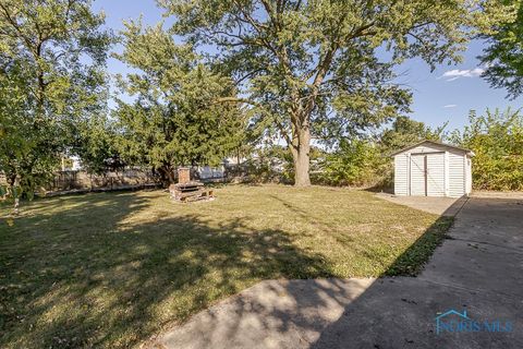 Tiny photo for 1409 Liberty Street, Toledo, OH 43605 (MLS # 6136975)