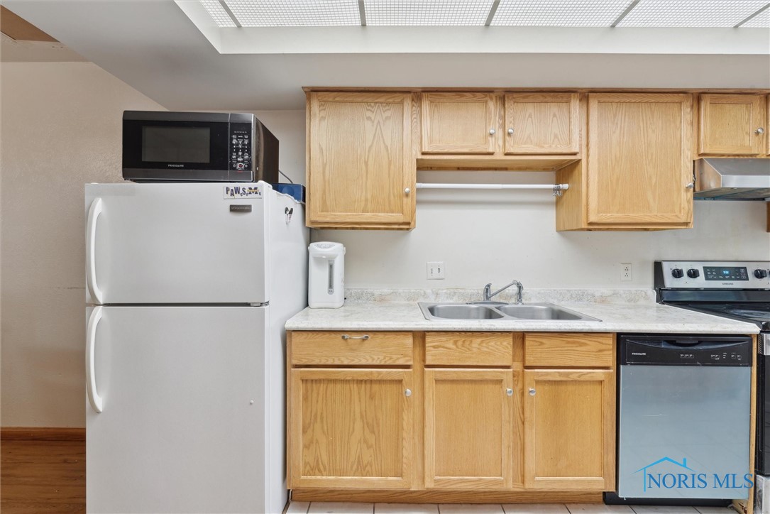 2540 Plum Leaf Lane, Toledo, Ohio image 14