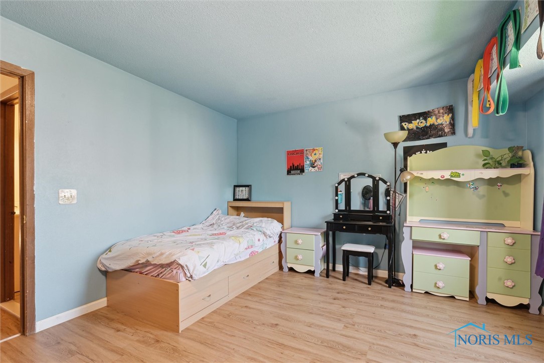 2540 Plum Leaf Lane, Toledo, Ohio image 29