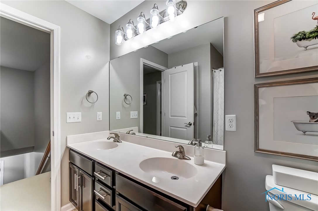 8908 Birchfield Road, Sylvania, Ohio image 36