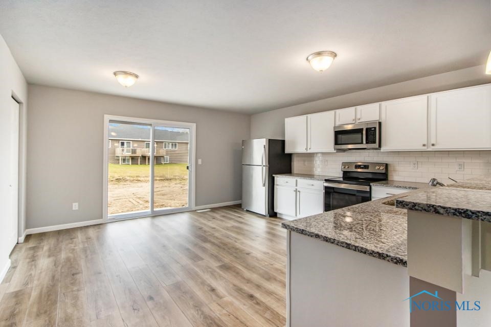349 Douglas Drive, Liberty Center, Ohio image 4
