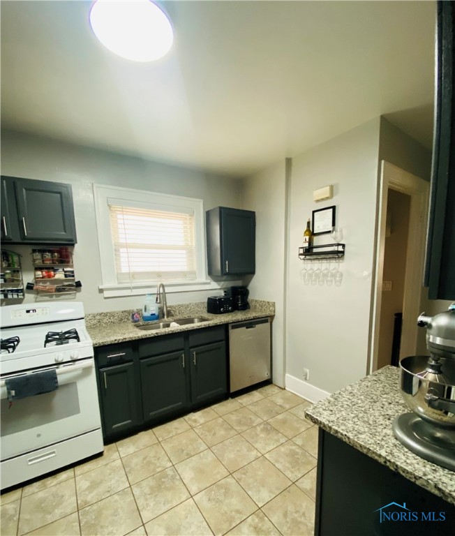 3923 Buell Avenue, Toledo, Ohio image 9