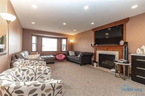 Tiny photo for 1794 Horseshoe Bend Drive, Perrysburg, OH 43551 (MLS # 6136161)