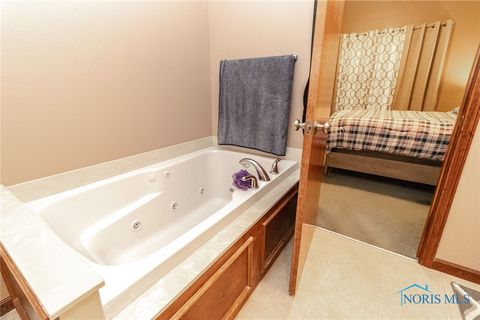Tiny photo for 1794 Horseshoe Bend Drive, Perrysburg, OH 43551 (MLS # 6136161)