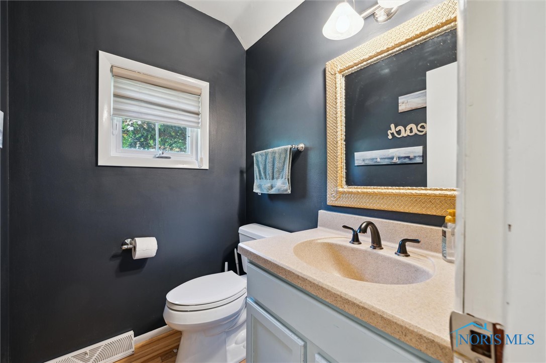 7806 Shaftesbury Drive, Sylvania, Ohio image 20