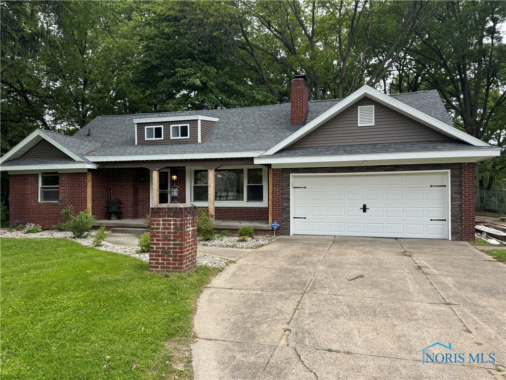 1226 Champe Road, Toledo, Ohio image 2