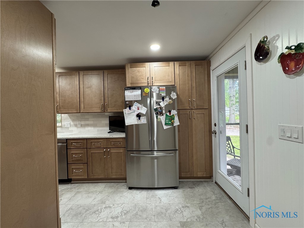 1226 Champe Road, Toledo, Ohio image 9