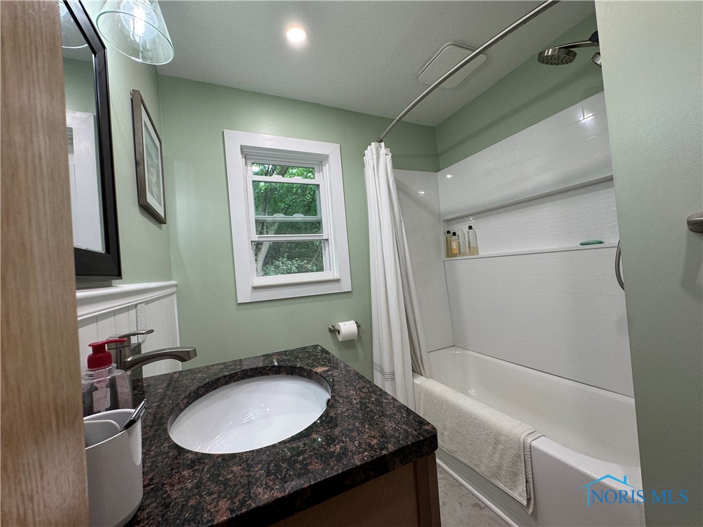 1226 Champe Road, Toledo, Ohio image 15