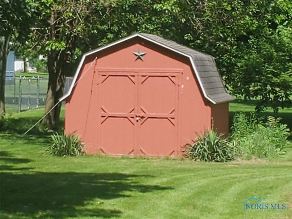234 W Arthur Street, Hicksville, Ohio image 2