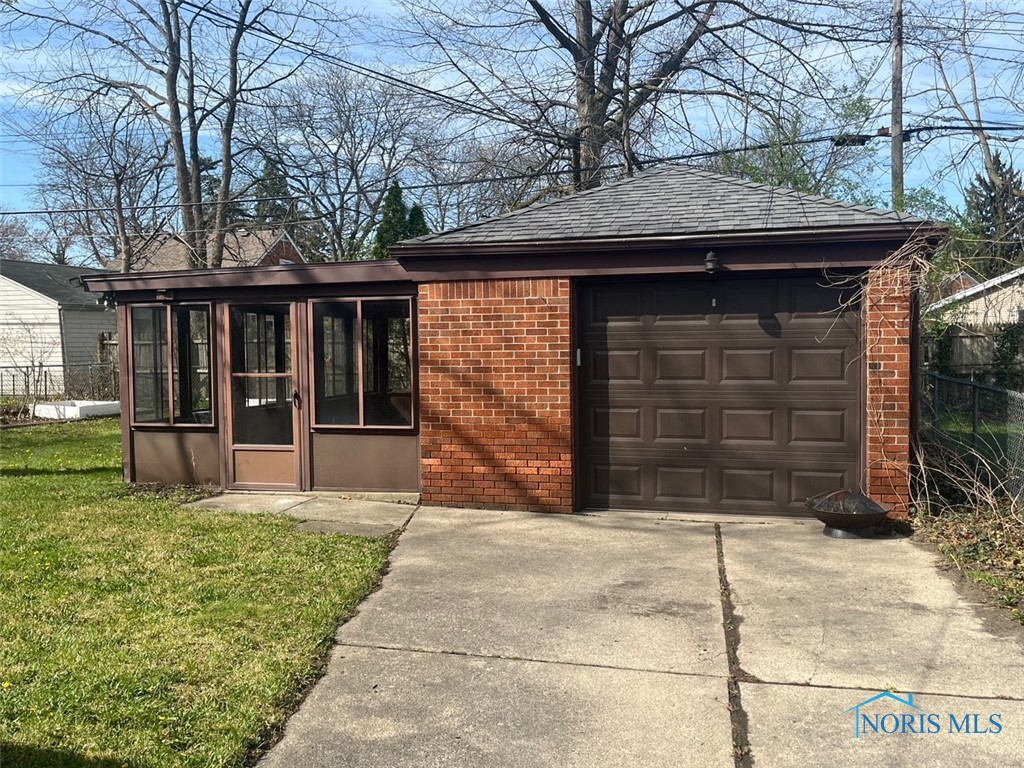 3024 S Byrne Road, Toledo, Ohio image 19