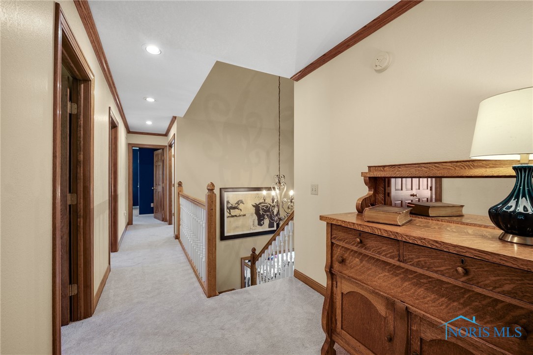 9114 Oak Valley Road, Holland, Ohio image 29