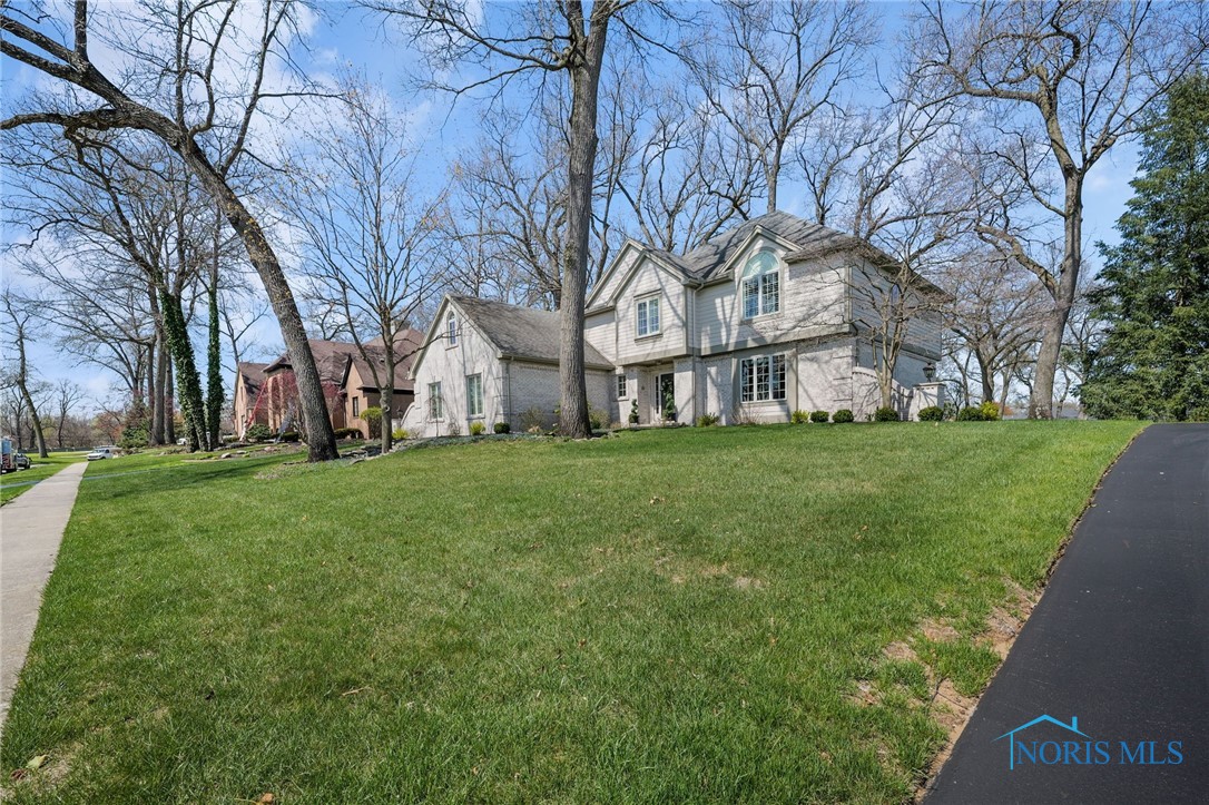 9114 Oak Valley Road, Holland, Ohio image 2