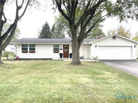 Photo of 168 Garmatter Street, Bluffton, OH 45817 (MLS # 6136611)