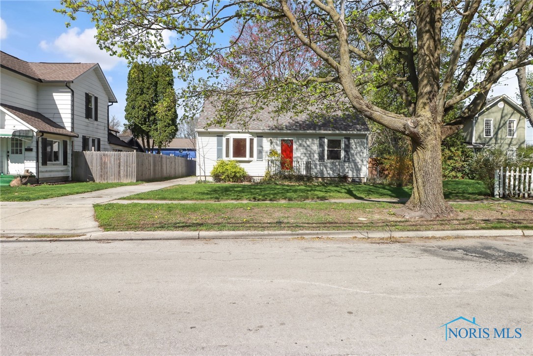 410 S Maple Street, Bowling Green, Ohio image 4