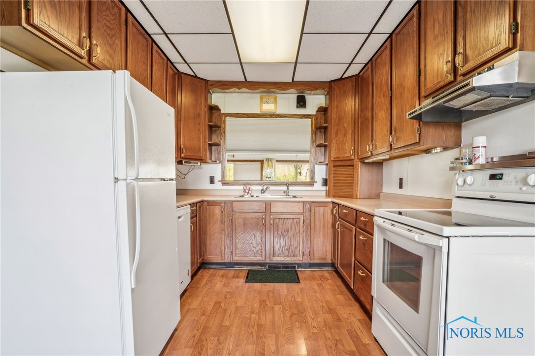 2435 Fostoria Road, Fostoria, Ohio image 27