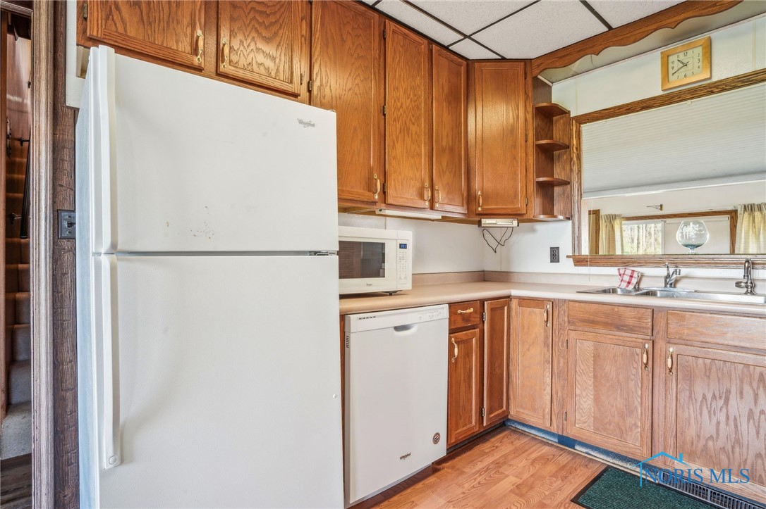 2435 Fostoria Road, Fostoria, Ohio image 29