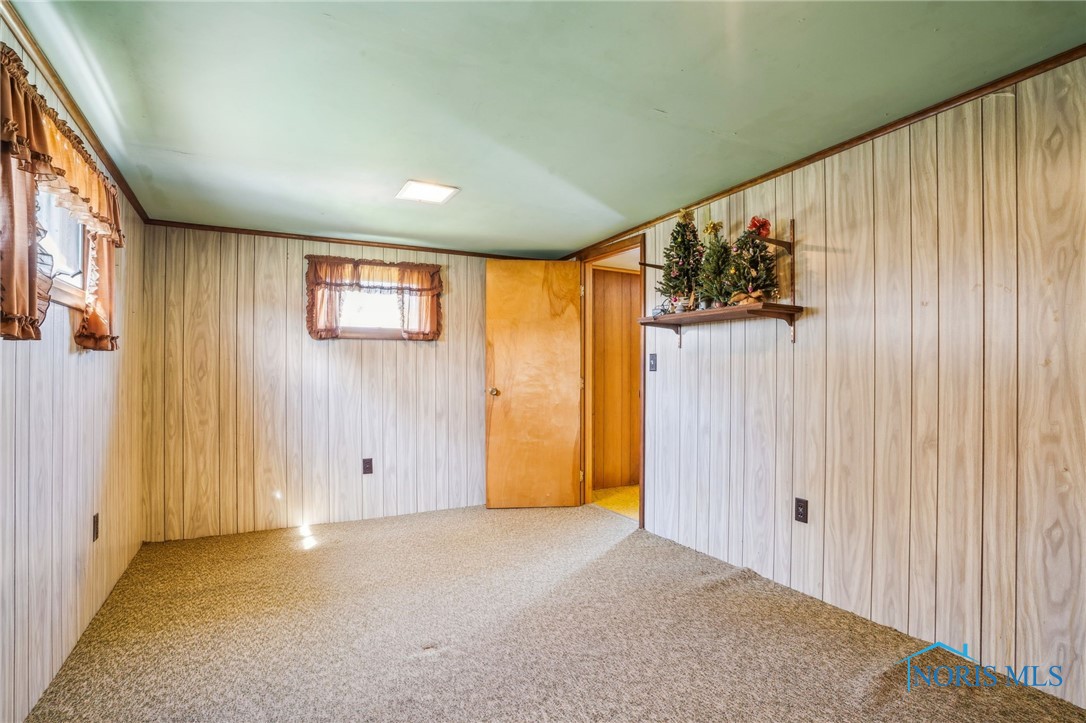 2435 Fostoria Road, Fostoria, Ohio image 40
