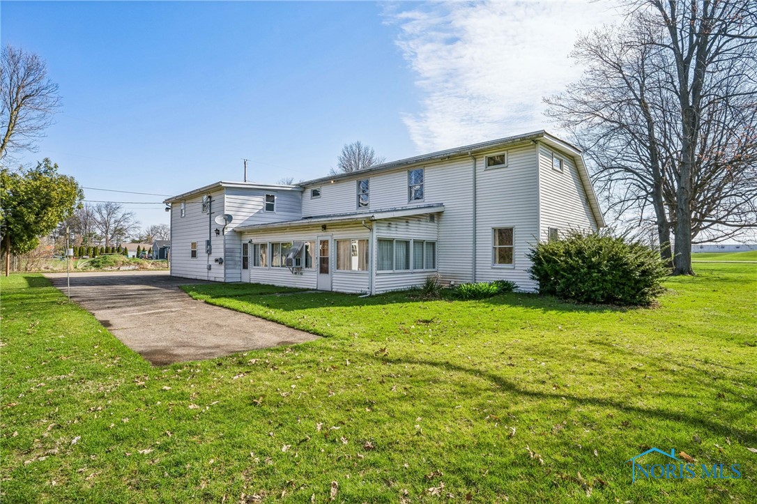 2435 Fostoria Road, Fostoria, Ohio image 9