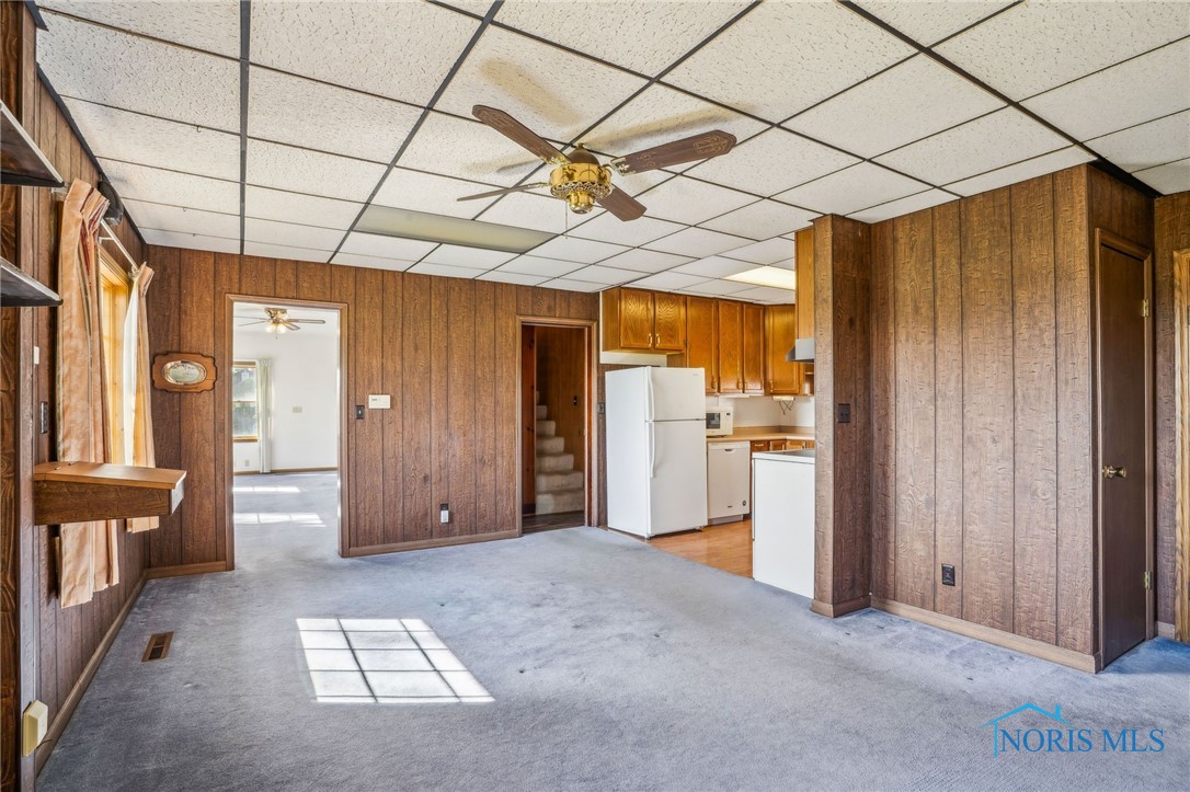2435 Fostoria Road, Fostoria, Ohio image 23
