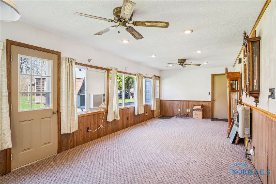 2435 Fostoria Road, Fostoria, Ohio image 21