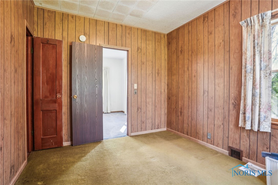 2435 Fostoria Road, Fostoria, Ohio image 33