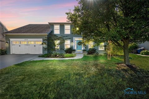Photo of 1852 Horseshoe Bend Drive, Perrysburg, OH 43551 (MLS # 6136519)