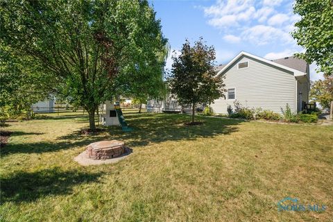 Tiny photo for 1852 Horseshoe Bend Drive, Perrysburg, OH 43551 (MLS # 6136519)