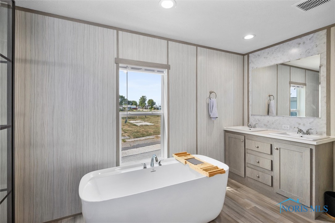 27696 Oregon Road #120, Perrysburg, Ohio image 10