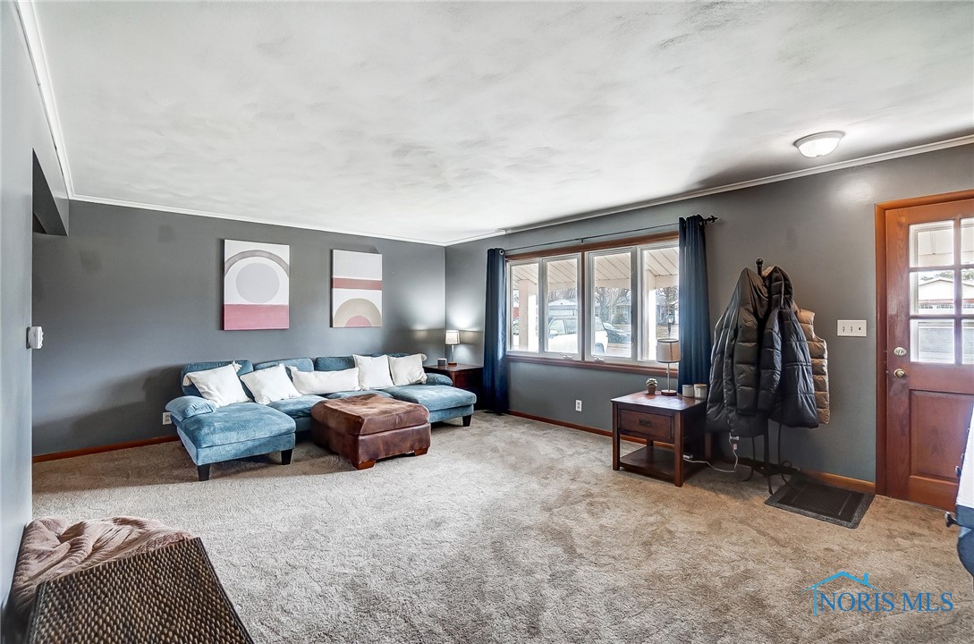 714 Winterhaven Drive, Findlay, Ohio image 4