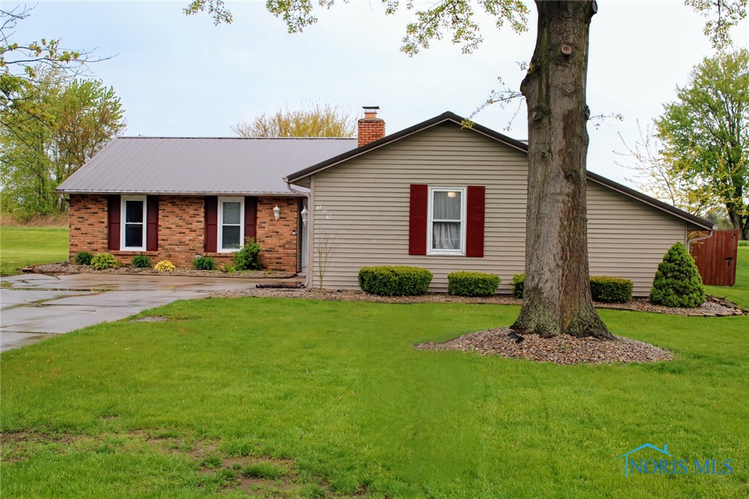 508 Maple Lane, Hicksville, Ohio image 2