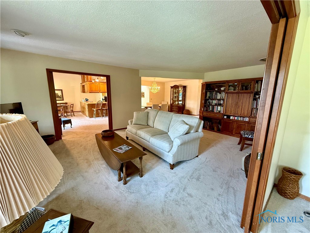 38 La Plas Drive, Findlay, Ohio image 12
